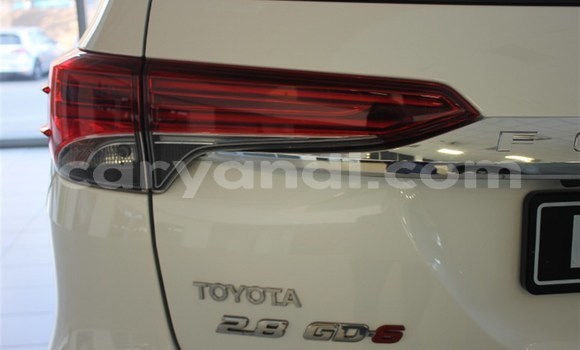 Acheter Occasion Voiture Toyota Fortuner Blanc à Lusaka, Zambie Acheter Occasion Voiture Toyota Fortuner Blanc à Lusaka, Zambie