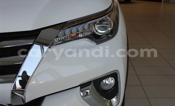 Acheter Occasion Voiture Toyota Fortuner Blanc à Lusaka, Zambie Acheter Occasion Voiture Toyota Fortuner Blanc à Lusaka, Zambie