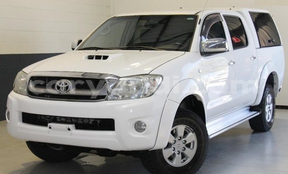 Buy Used Toyota Hilux White Car in Lusaka in Zambia Buy Used Toyota Hilux White Car in Lusaka in Zambia
