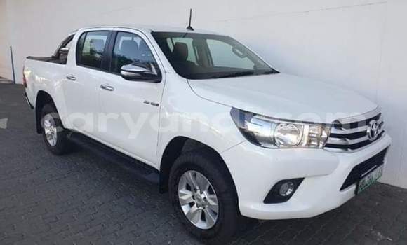 Buy Used Toyota Hilux White Car in Livingstone in Zambia Buy Used Toyota Hilux White Car in Livingstone in Zambia