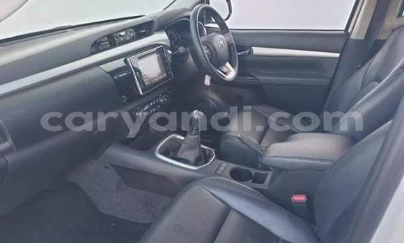 Buy Used Toyota Hilux White Car in Livingstone in Zambia Buy Used Toyota Hilux White Car in Livingstone in Zambia