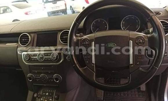 Buy Used Land Rover Discovery Silver Car in Livingstone in Zambia Buy Used Land Rover Discovery Silver Car in Livingstone in Zambia