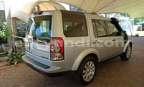 Buy Used Land Rover Discovery Silver Car in Livingstone in Zambia Buy Used Land Rover Discovery Silver Car in Livingstone in Zambia