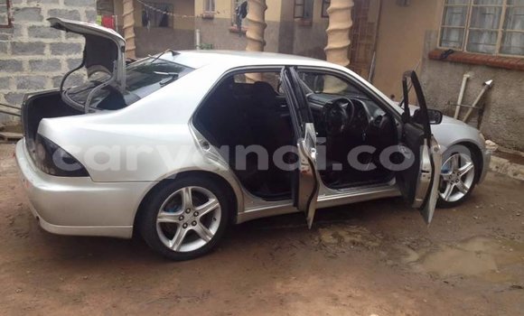 Tenga Tsaru Toyota Altezza Sirivha Mota in Lusaka in Zambia Tenga Tsaru Toyota Altezza Sirivha Mota in Lusaka in Zambia