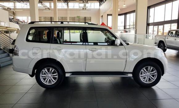 Buy Used Mitsubishi Pajero White Car in Lusaka in Zambia Buy Used Mitsubishi Pajero White Car in Lusaka in Zambia