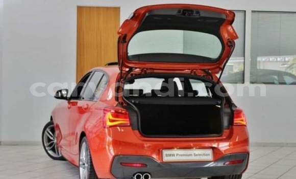 Tenga Tsaru BMW 1–Series Tsvuku Mota in Lusaka in Zambia Tenga Tsaru BMW 1–Series Tsvuku Mota in Lusaka in Zambia