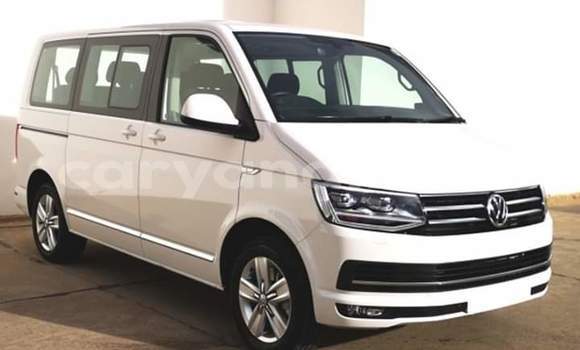 Acheter Occasion Voiture Volkswagen Caravelle Blanc à Lusaka, Zambie Acheter Occasion Voiture Volkswagen Caravelle Blanc à Lusaka, Zambie