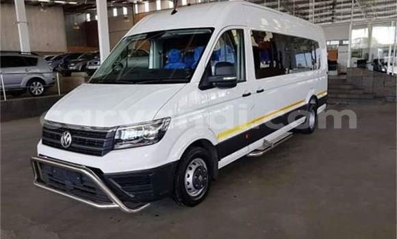 Acheter Occasion Voiture Volkswagen Caravelle Blanc à Lusaka, Zambie Acheter Occasion Voiture Volkswagen Caravelle Blanc à Lusaka, Zambie