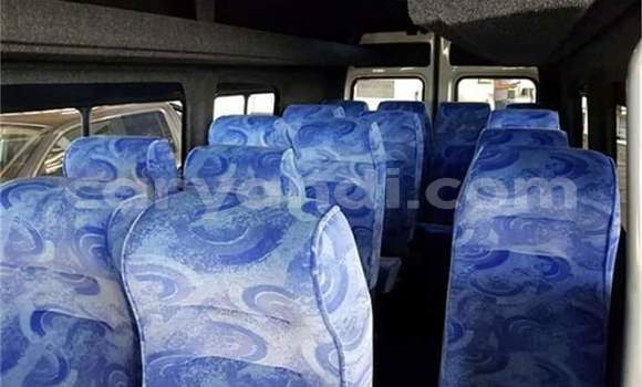 Acheter Occasion Voiture Volkswagen Caravelle Blanc à Lusaka, Zambie Acheter Occasion Voiture Volkswagen Caravelle Blanc à Lusaka, Zambie