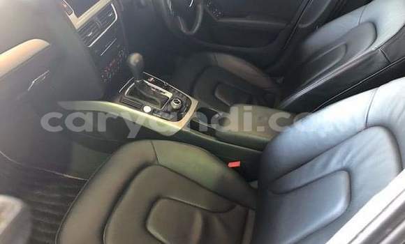 Nunua Ilio tumika Audi A4 Fedha Gari ndani ya Lusaka nchini Zambia Nunua Ilio tumika Audi A4 Fedha Gari ndani ya Lusaka nchini Zambia