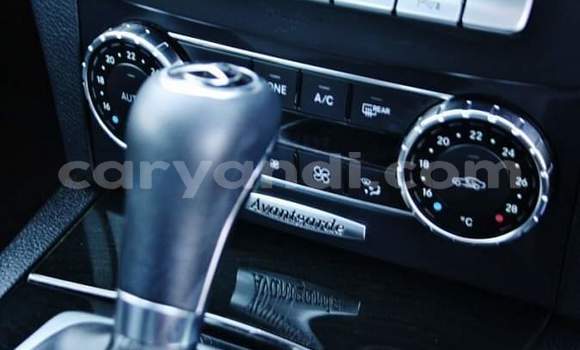 Acheter Occasion Voiture Mercedes‒Benz C–Class Blanc à Lusaka, Zambie Acheter Occasion Voiture Mercedes‒Benz C–Class Blanc à Lusaka, Zambie