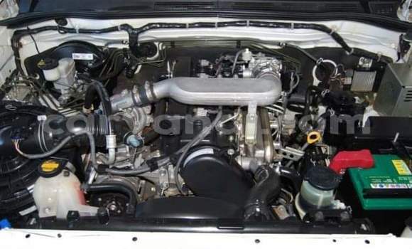 Acheter Occasion Voiture Toyota Hilux Blanc à Lusaka, Zambie Acheter Occasion Voiture Toyota Hilux Blanc à Lusaka, Zambie