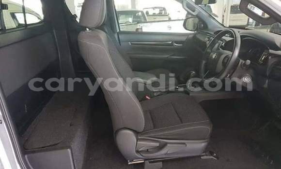 Acheter Occasion Voiture Toyota Hilux Gris à Lusaka, Zambie Acheter Occasion Voiture Toyota Hilux Gris à Lusaka, Zambie