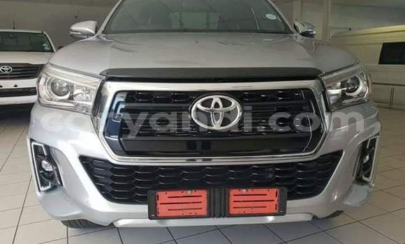 Acheter Occasion Voiture Toyota Hilux Gris à Lusaka, Zambie Acheter Occasion Voiture Toyota Hilux Gris à Lusaka, Zambie