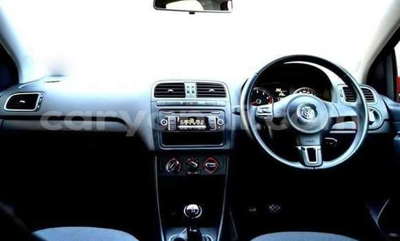 Nunua Ilio tumika Volkswagen Polo Nyekundu Gari ndani ya Lusaka nchini Zambia Nunua Ilio tumika Volkswagen Polo Nyekundu Gari ndani ya Lusaka nchini Zambia