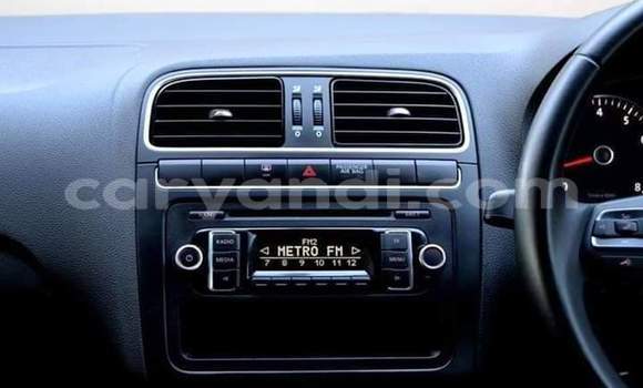 Nunua Ilio tumika Volkswagen Polo Nyekundu Gari ndani ya Lusaka nchini Zambia Nunua Ilio tumika Volkswagen Polo Nyekundu Gari ndani ya Lusaka nchini Zambia