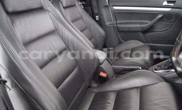 Nunua Ilio tumika Volkswagen Golf R32 Nyeupe Gari ndani ya Lusaka nchini Zambia Nunua Ilio tumika Volkswagen Golf R32 Nyeupe Gari ndani ya Lusaka nchini Zambia