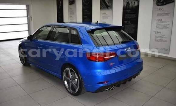 Acheter Occasion Voiture Audi RS3 Bleu à Lusaka, Zambie Acheter Occasion Voiture Audi RS3 Bleu à Lusaka, Zambie