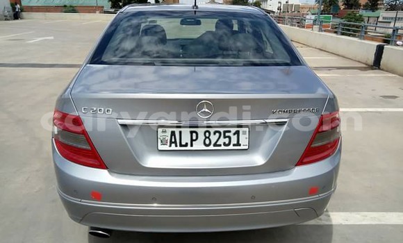 Buy Used Mercedes‒Benz C–Class Silver Car in Chipata in Zambia Buy Used Mercedes‒Benz C–Class Silver Car in Chipata in Zambia