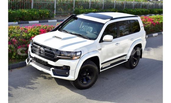 Buy Import Toyota Land Cruiser White Car in Import - Dubai in Zambia Buy Import Toyota Land Cruiser White Car in Import - Dubai in Zambia