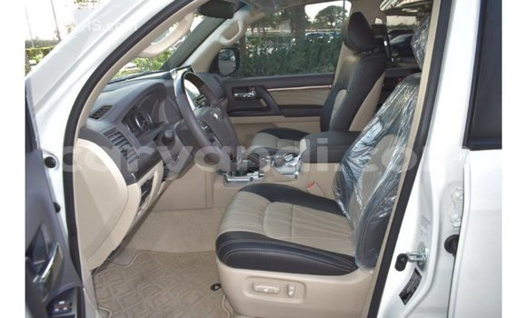 Buy Import Toyota Land Cruiser White Car in Import - Dubai in Zambia Buy Import Toyota Land Cruiser White Car in Import - Dubai in Zambia