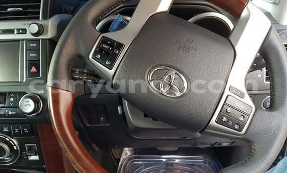 Acheter Neuf Voiture Toyota Land Cruiser Noir à Lusaka, Zambie Acheter Neuf Voiture Toyota Land Cruiser Noir à Lusaka, Zambie