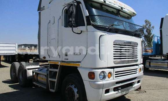Buy Used Caterpillar 120 White Truck in Lusaka in Zambia