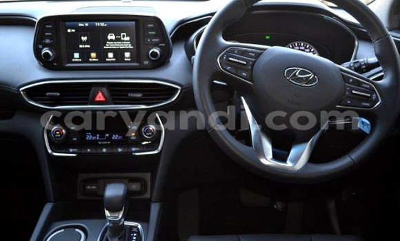 Acheter Occasion Voiture Hyundai Santa Fe Gris à Lusaka, Zambie Acheter Occasion Voiture Hyundai Santa Fe Gris à Lusaka, Zambie