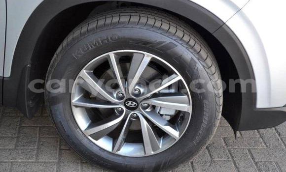 Acheter Occasion Voiture Hyundai Santa Fe Gris à Lusaka, Zambie Acheter Occasion Voiture Hyundai Santa Fe Gris à Lusaka, Zambie