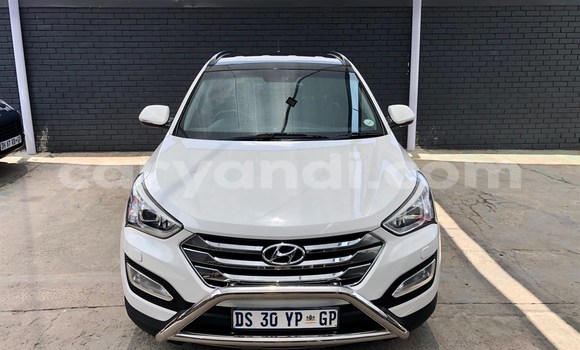 Buy Used Hyundai Santa Fe White Car in Lusaka in Zambia Buy Used Hyundai Santa Fe White Car in Lusaka in Zambia