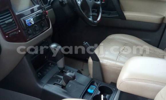 Acheter Occasion Voiture Mitsubishi Pajero Blanc à Lusaka, Zambie Acheter Occasion Voiture Mitsubishi Pajero Blanc à Lusaka, Zambie