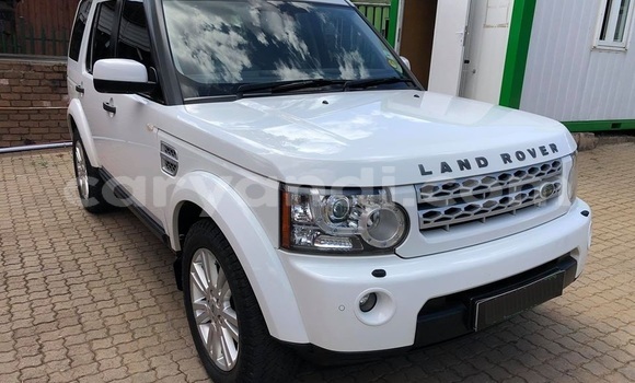 Acheter Occasion Voiture Land Rover Discovery Blanc à Livingstone, Zambie Acheter Occasion Voiture Land Rover Discovery Blanc à Livingstone, Zambie