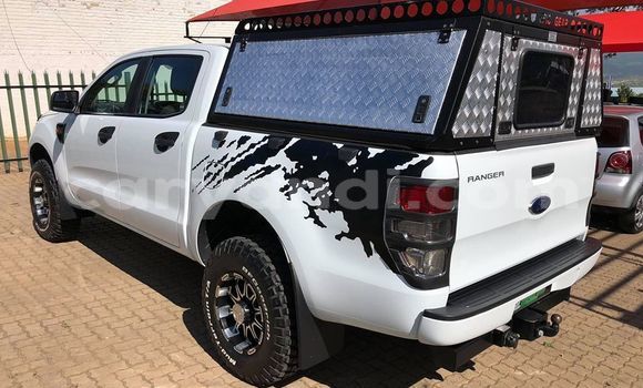 Acheter Occasion Voiture Ford Ranger Blanc à Livingstone, Zambie Acheter Occasion Voiture Ford Ranger Blanc à Livingstone, Zambie