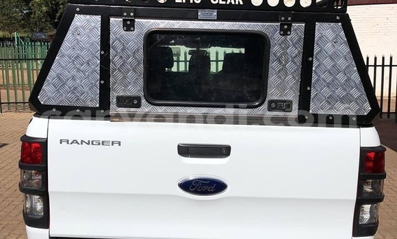 Acheter Occasion Voiture Ford Ranger Blanc à Livingstone, Zambie Acheter Occasion Voiture Ford Ranger Blanc à Livingstone, Zambie