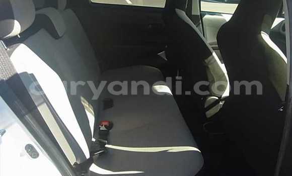 Tenga Tsaru Toyota Vitz Chena Mota in Chipata in Zambia Tenga Tsaru Toyota Vitz Chena Mota in Chipata in Zambia