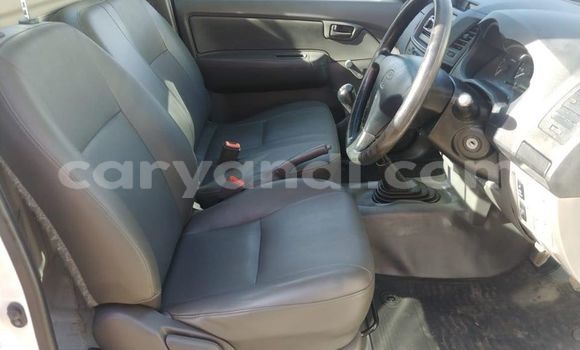 Buy Used Toyota Hilux White Car in Livingstone in Zambia Buy Used Toyota Hilux White Car in Livingstone in Zambia