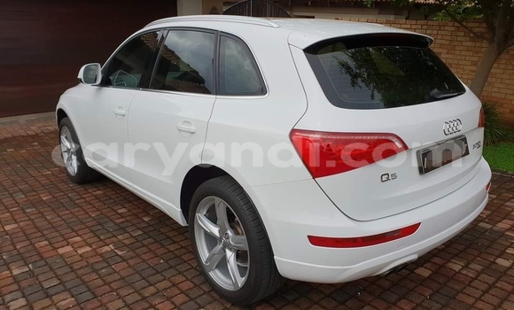 Acheter Occasion Voiture Audi Q5 Blanc à Lusaka, Zambie Acheter Occasion Voiture Audi Q5 Blanc à Lusaka, Zambie