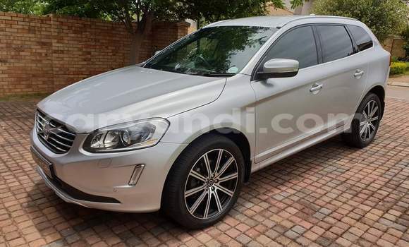 Acheter Occasion Voiture Volvo XC60 Gris à Lusaka, Zambie Acheter Occasion Voiture Volvo XC60 Gris à Lusaka, Zambie