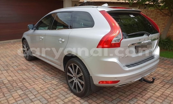 Acheter Occasion Voiture Volvo XC60 Gris à Lusaka, Zambie Acheter Occasion Voiture Volvo XC60 Gris à Lusaka, Zambie