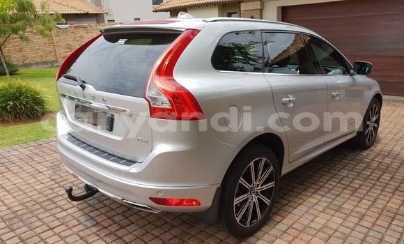 Acheter Occasion Voiture Volvo XC60 Gris à Lusaka, Zambie Acheter Occasion Voiture Volvo XC60 Gris à Lusaka, Zambie