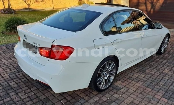 Acheter Occasion Voiture BMW 3–Series Blanc à Lusaka, Zambie Acheter Occasion Voiture BMW 3–Series Blanc à Lusaka, Zambie