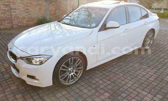 Acheter Occasion Voiture BMW 3–Series Blanc à Lusaka, Zambie Acheter Occasion Voiture BMW 3–Series Blanc à Lusaka, Zambie