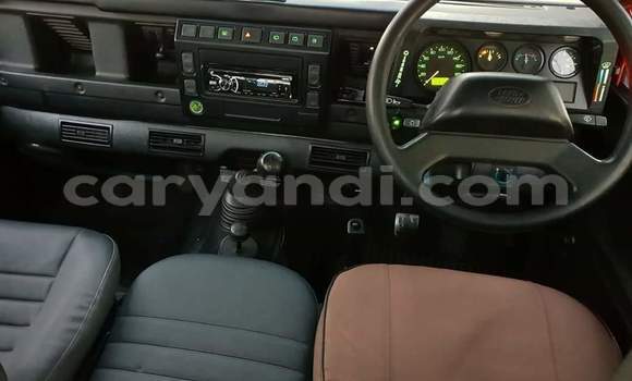 Acheter Occasion Voiture Land Rover Defender Rouge à Lusaka, Zambie Acheter Occasion Voiture Land Rover Defender Rouge à Lusaka, Zambie