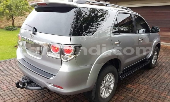 Tenga Tsaru Toyota Fortuner Sirivha Mota in Lusaka in Zambia Tenga Tsaru Toyota Fortuner Sirivha Mota in Lusaka in Zambia