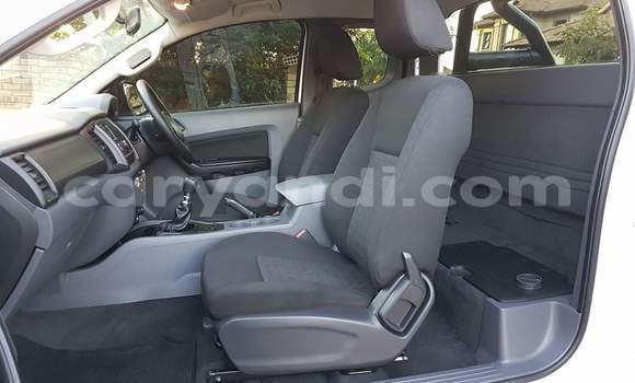 Acheter Occasion Voiture Ford Ranger Blanc à Lusaka, Zambie Acheter Occasion Voiture Ford Ranger Blanc à Lusaka, Zambie