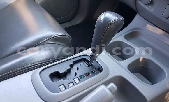 Acheter Occasion Voiture Toyota Hilux Blanc à Livingstone, Zambie Acheter Occasion Voiture Toyota Hilux Blanc à Livingstone, Zambie