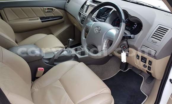 Buy Used Toyota Fortuner White Car in Lusaka in Zambia Buy Used Toyota Fortuner White Car in Lusaka in Zambia