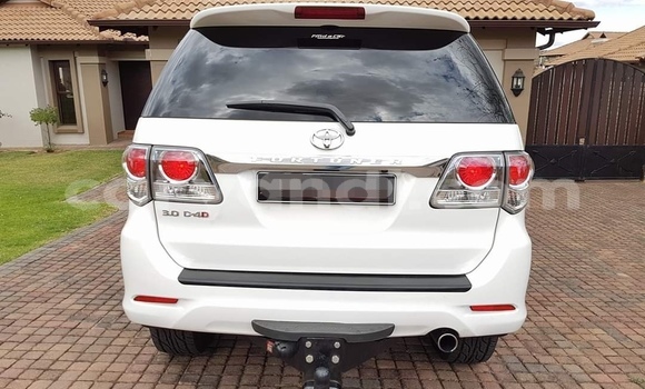 Buy Used Toyota Fortuner White Car in Lusaka in Zambia Buy Used Toyota Fortuner White Car in Lusaka in Zambia