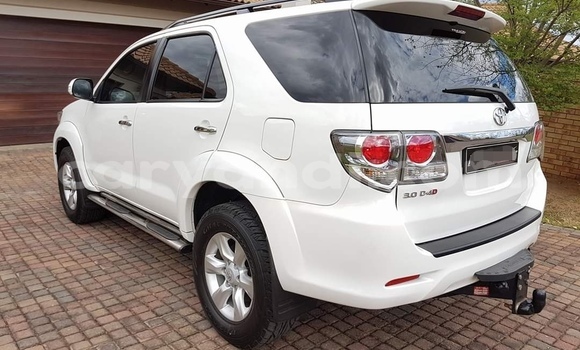 Buy Used Toyota Fortuner White Car in Lusaka in Zambia Buy Used Toyota Fortuner White Car in Lusaka in Zambia