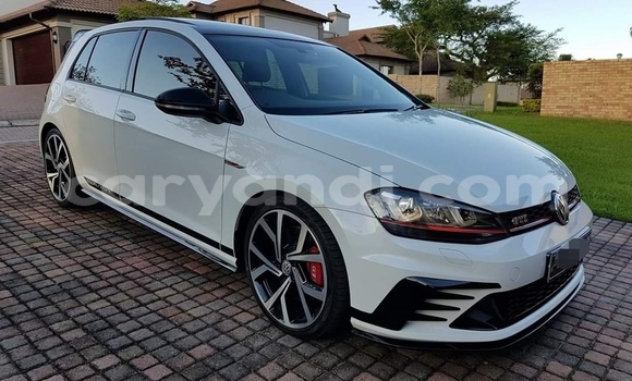 Buy Used Volkswagen Golf GTI White Car in Lusaka in Zambia Buy Used Volkswagen Golf GTI White Car in Lusaka in Zambia
